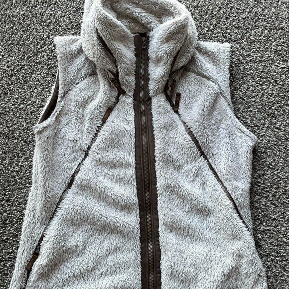 KÜHL Born In The Mountains Woman’s Faux Fur Vest Size XL Brown - Picture 1 of 9